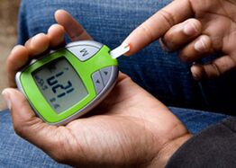 Glucometer to control blood glucose levels in diabetes